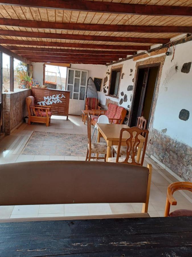 Готель Magica Tindaya Surf House Екстер'єр фото